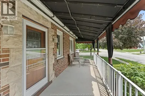 12374 Renaud Street Tecumseh ON N8N 1P6