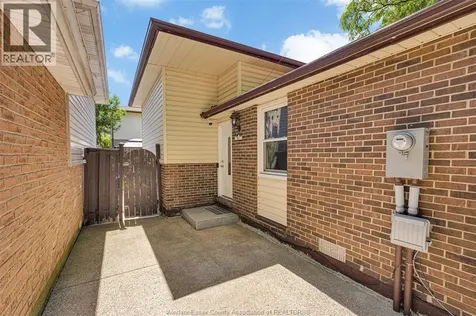 8245 Enfield Place Windsor ON N8S 4N2