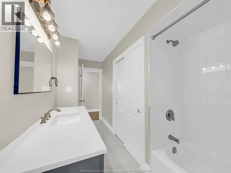 7045 County Rd 23 (arner Townline) Essex ON N8M 2X6