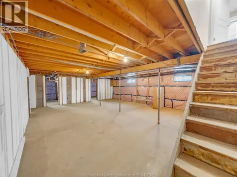 7045 County Rd 23 (arner Townline) Essex ON N8M 2X6