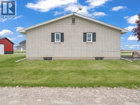 7045 County Rd 23 (arner Townline) Essex ON N8M 2X6