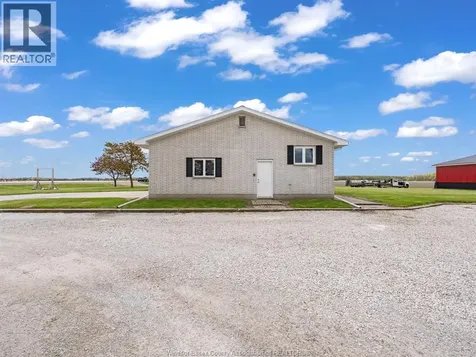 7045 County Rd 23 (arner Townline) Essex ON N8M 2X6