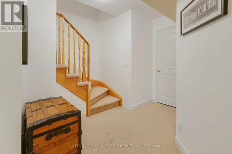 119 Thatcher Crescent East Gwillimbury ON L9N 0B9