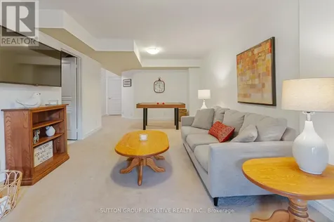 119 Thatcher Crescent East Gwillimbury ON L9N 0B9