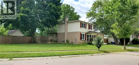 30 Inglewood Street Brantford ON N3P 1A3