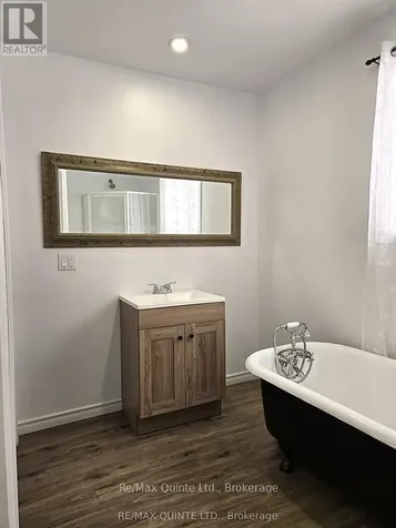 112959 Highway 7 Highway Addington Highlands ON K0H 1Z0