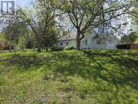 112959 Highway 7 Highway Addington Highlands ON K0H 1Z0