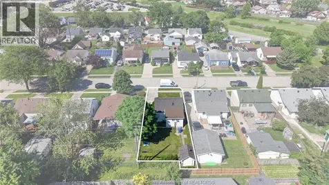 2276 Marentette Windsor ON N9E 2C5