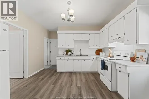663 Brock Street Windsor ON N9C 2T1