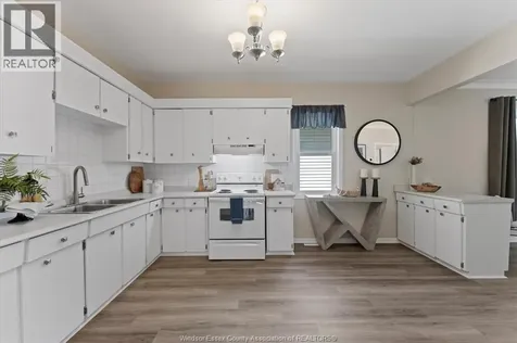 663 Brock Street Windsor ON N9C 2T1