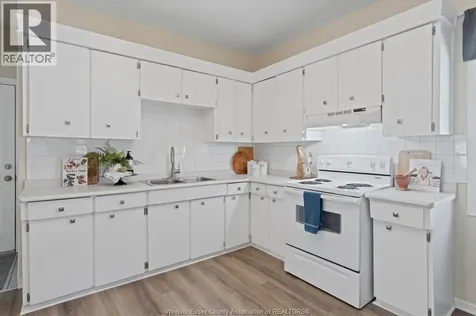 663 Brock Street Windsor ON N9C 2T1