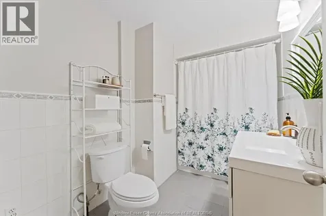 663 Brock Street Windsor ON N9C 2T1