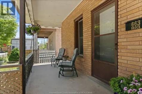 663 Brock Street Windsor ON N9C 2T1