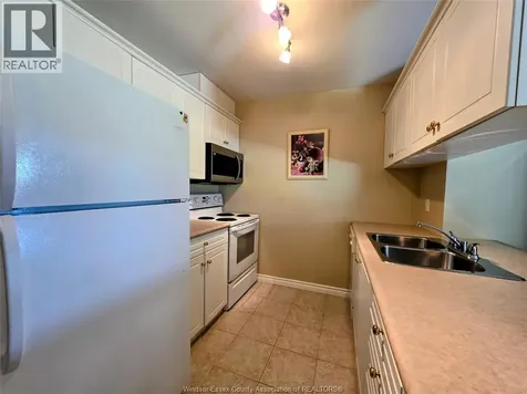 1655 Grand Marais Windsor ON N8E 4W4