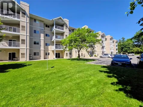 1655 Grand Marais Windsor ON N8E 4W4