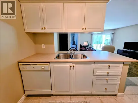 1655 Grand Marais Windsor ON N8E 4W4
