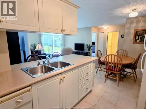 1655 Grand Marais Windsor ON N8E 4W4