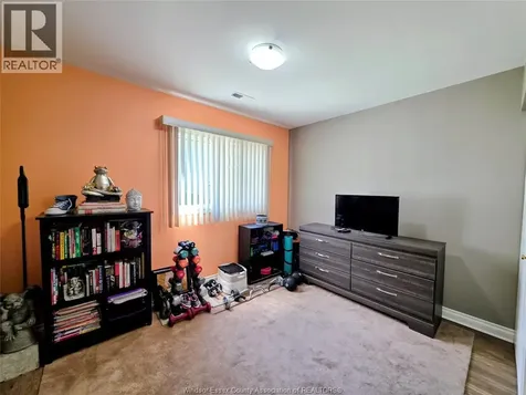 1655 Grand Marais Windsor ON N8E 4W4
