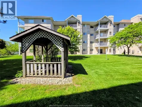 1655 Grand Marais Windsor ON N8E 4W4