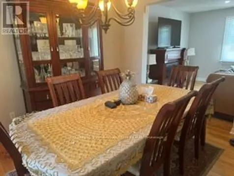 1437 Kingsdale Avenue Ottawa ON K1T 1G8