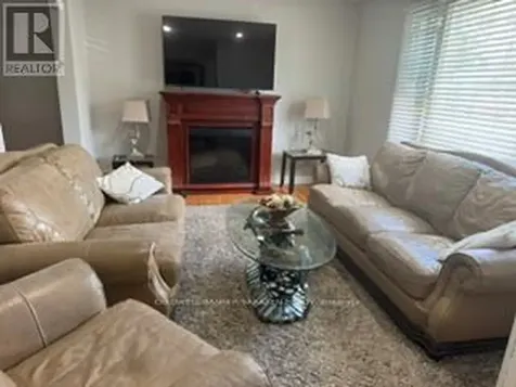 1437 Kingsdale Avenue Ottawa ON K1T 1G8