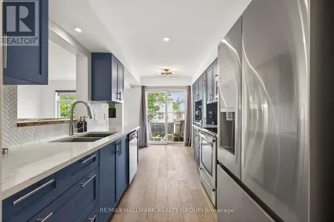 115 Cedardown Private Ottawa ON K2J 0W2