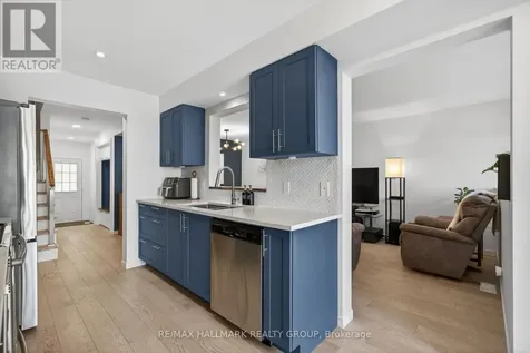 115 Cedardown Private Ottawa ON K2J 0W2