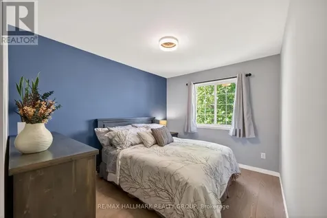 115 Cedardown Private Ottawa ON K2J 0W2