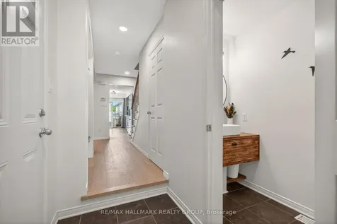 115 Cedardown Private Ottawa ON K2J 0W2