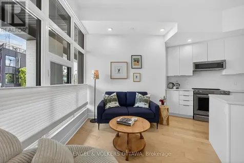 101 Pinhey Street Ottawa ON K1Y 1V9