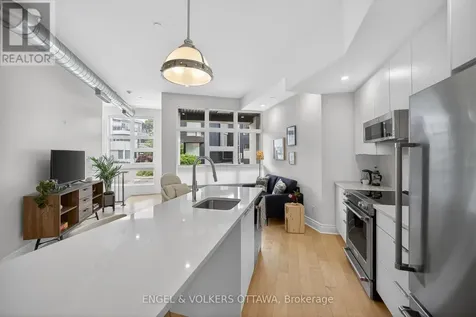 101 Pinhey Street Ottawa ON K1Y 1V9