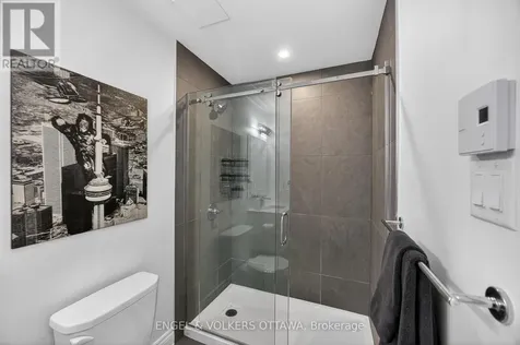 101 Pinhey Street Ottawa ON K1Y 1V9