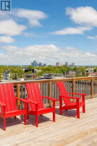 101 Pinhey Street Ottawa ON K1Y 1V9