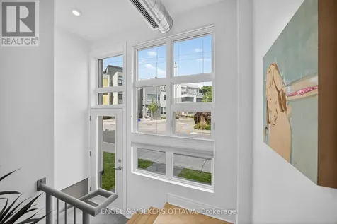 101 Pinhey Street Ottawa ON K1Y 1V9