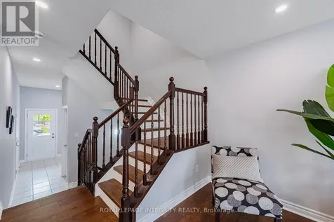 132 Mancini Way East Ottawa ON K2J 3V1