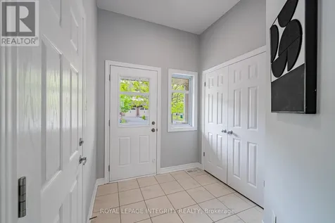 132 Mancini Way East Ottawa ON K2J 3V1