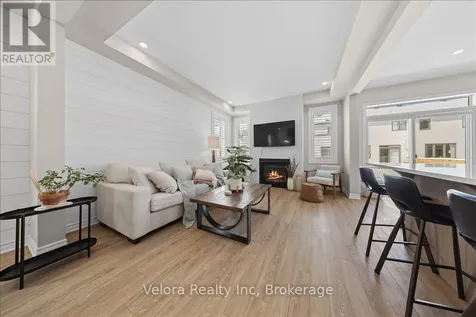 355 Crossway Terrace Ottawa ON K2S 2Z3
