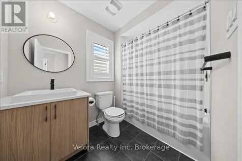 355 Crossway Terrace Ottawa ON K2S 2Z3