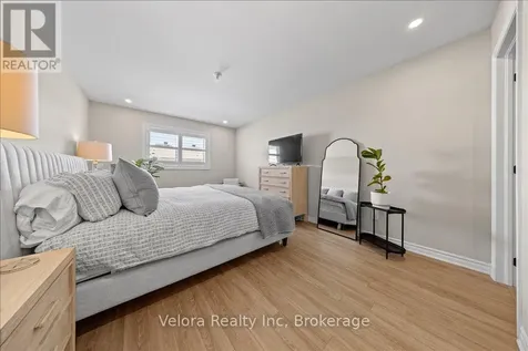 355 Crossway Terrace Ottawa ON K2S 2Z3