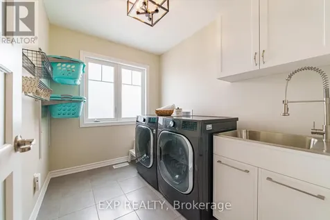 840 Stallion Crescent Ottawa ON K2S 0Y6