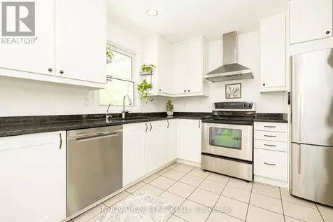 17 Cobblestone Court Ottawa ON K0A 1B0
