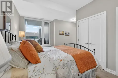 570 De Mazenod Avenue Ottawa ON K1S 5X2