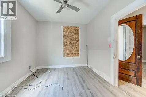 381 Pierre Avenue Windsor ON N9A 2J7