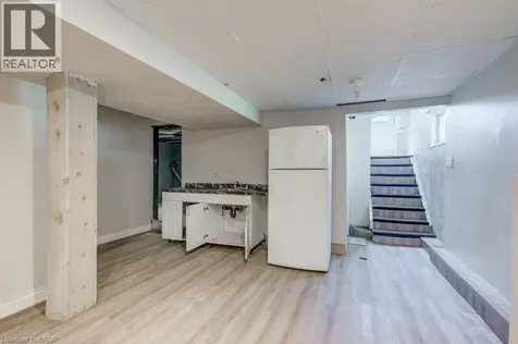 381 Pierre Avenue Windsor ON N9A 2J7