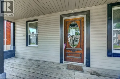 381 Pierre Avenue Windsor ON N9A 2J7