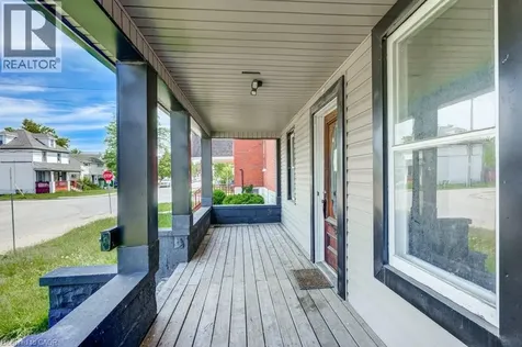 381 Pierre Avenue Windsor ON N9A 2J7