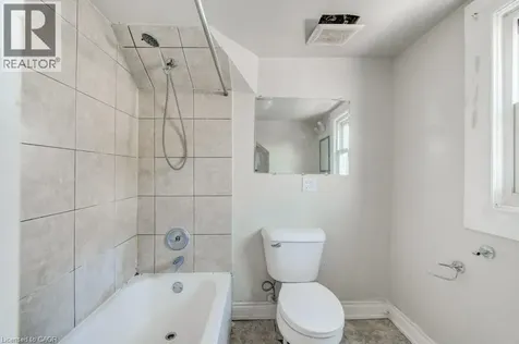 381 Pierre Avenue Windsor ON N9A 2J7