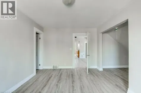 381 Pierre Avenue Windsor ON N9A 2J7