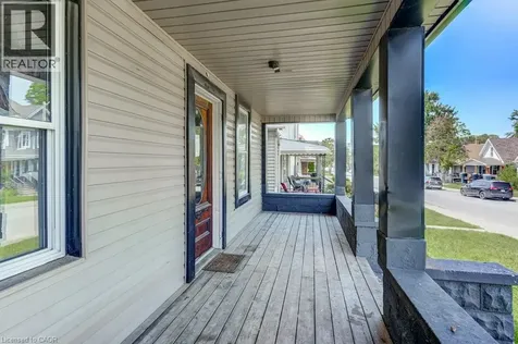 381 Pierre Avenue Windsor ON N9A 2J7