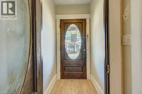 381 Pierre Avenue Windsor ON N9A 2J7
